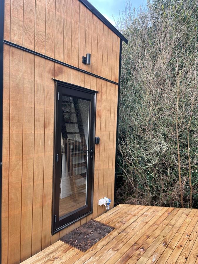Tiny House In The Bush - A Minute From Town Centre Ruapehu Unique Stays Raetihi ภายนอก รูปภาพ